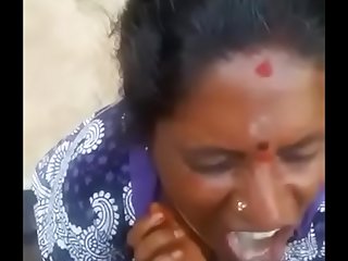 Tamil hot village aunty..